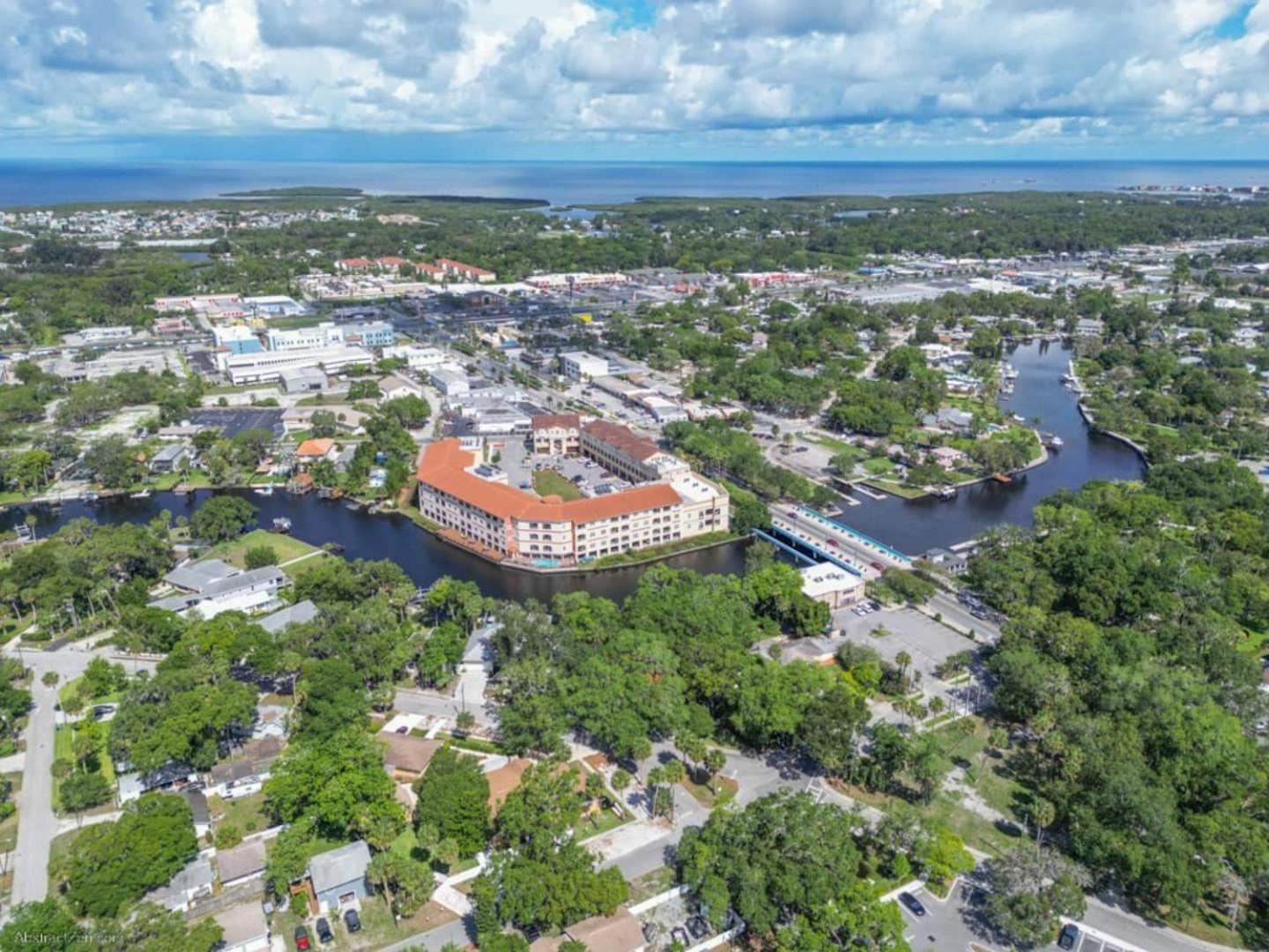 Walk Everywhere! 1-Bedroom Gem In Downtown Hub New Port Richey Εξωτερικό φωτογραφία