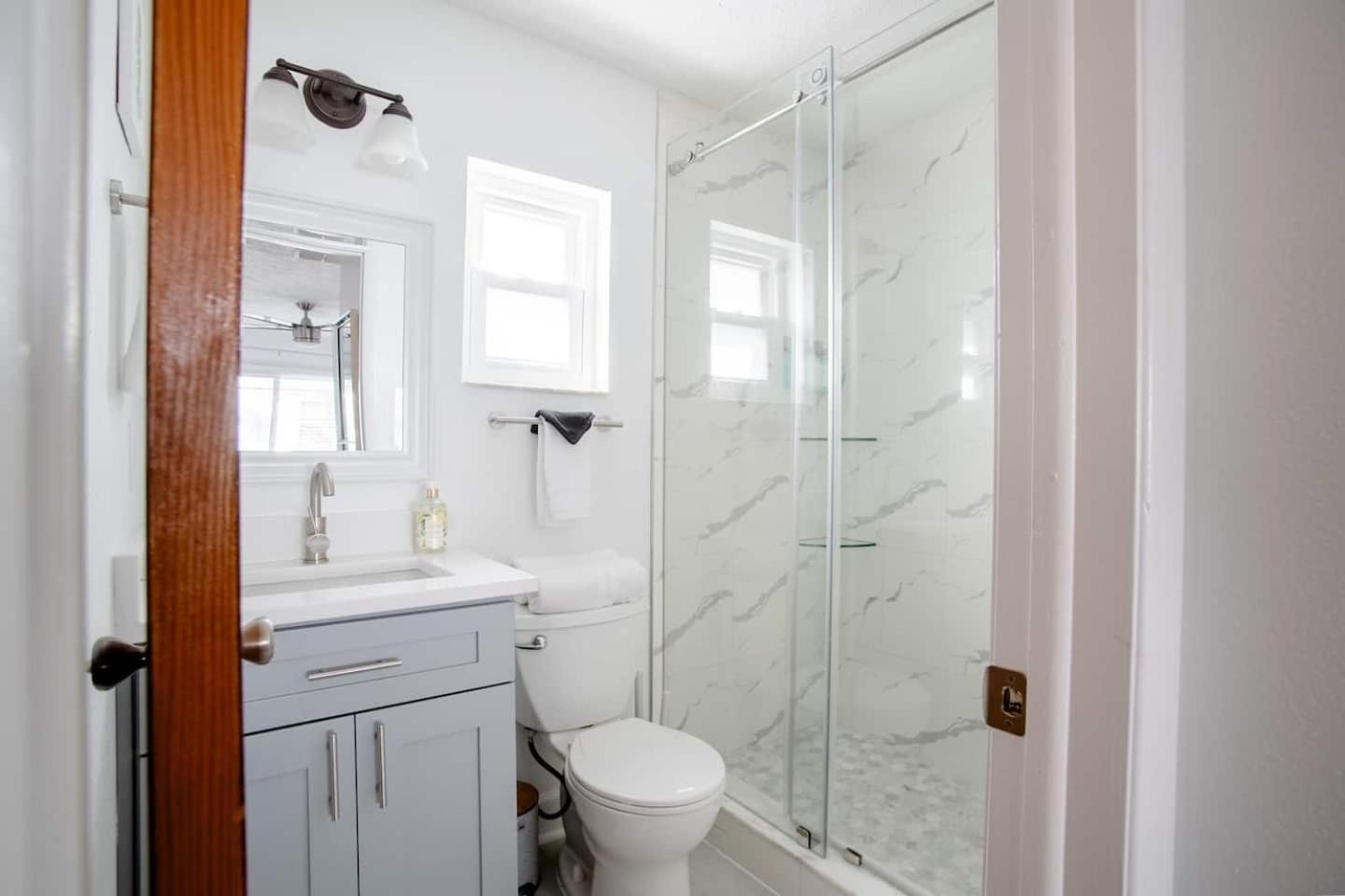 Walk Everywhere! 1-Bedroom Gem In Downtown Hub New Port Richey Εξωτερικό φωτογραφία