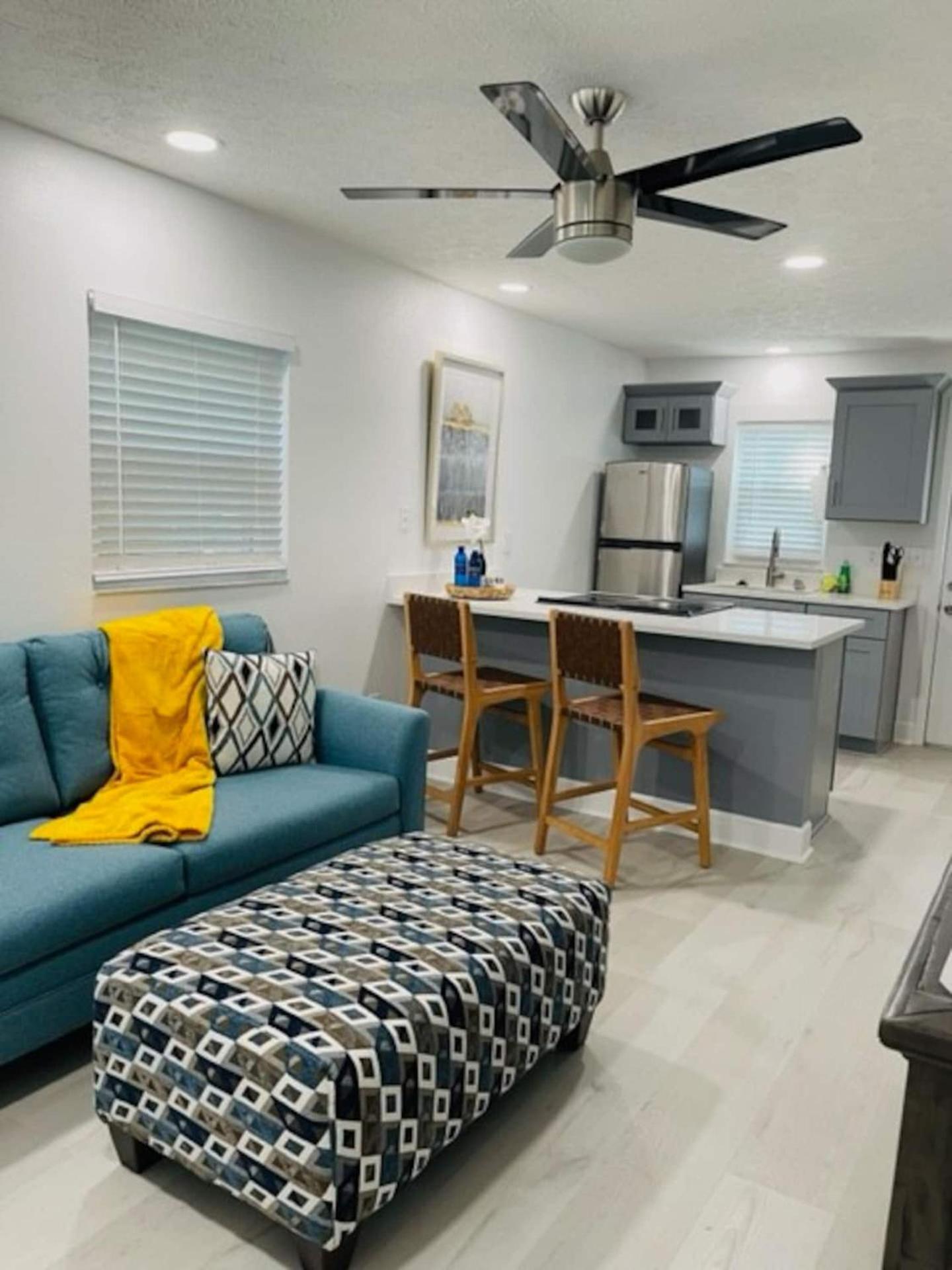 Walk Everywhere! 1-Bedroom Gem In Downtown Hub New Port Richey Εξωτερικό φωτογραφία