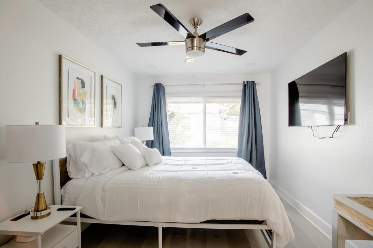 Walk Everywhere! 1-Bedroom Gem In Downtown Hub New Port Richey Εξωτερικό φωτογραφία