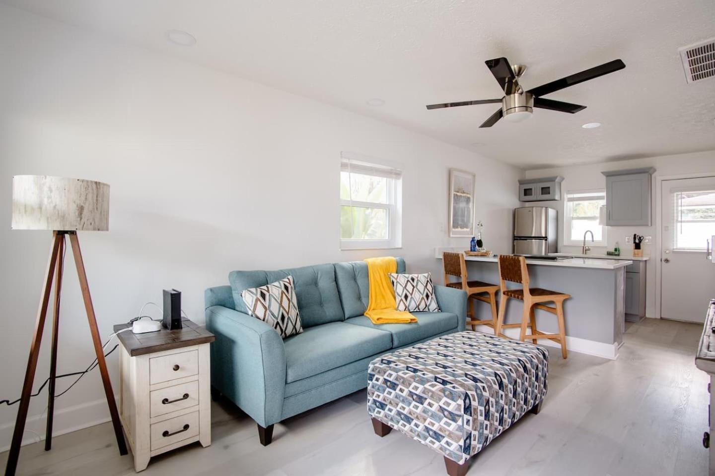Walk Everywhere! 1-Bedroom Gem In Downtown Hub New Port Richey Εξωτερικό φωτογραφία